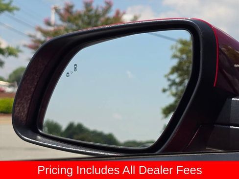Certified 2025 Hyundai Venue Limited FWD image 24