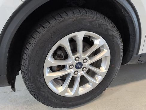 Certified 2022 Ford Escape SE AWD/4WD image 9