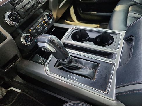 Used 2020 Ford F150 Platinum image 12