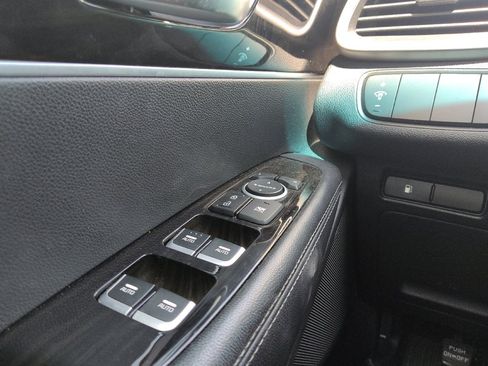 Used 2020 Kia Sorento FWD V6 image 27
