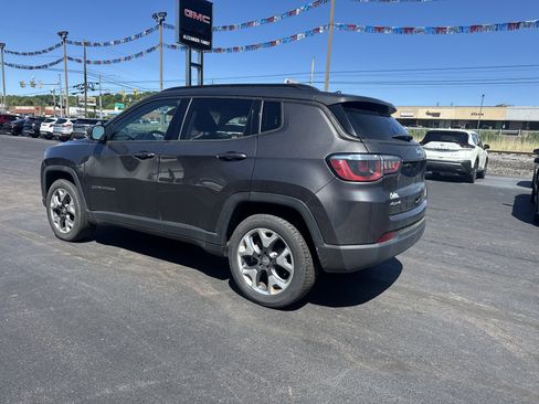 Used 2019 Jeep Compass Limited AWD/4WD image 6