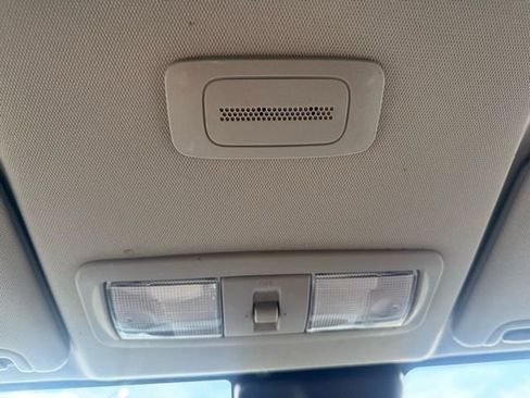 Used 2022 Nissan Frontier S w/ Technology Package image 27