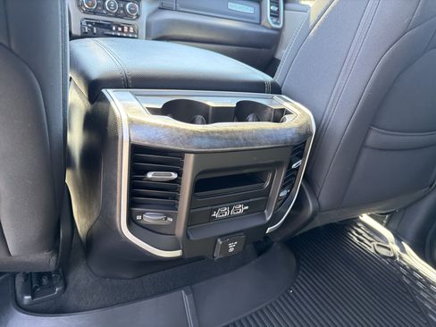 Used 2020 RAM 1500 Big Horn AWD/4WD image 13