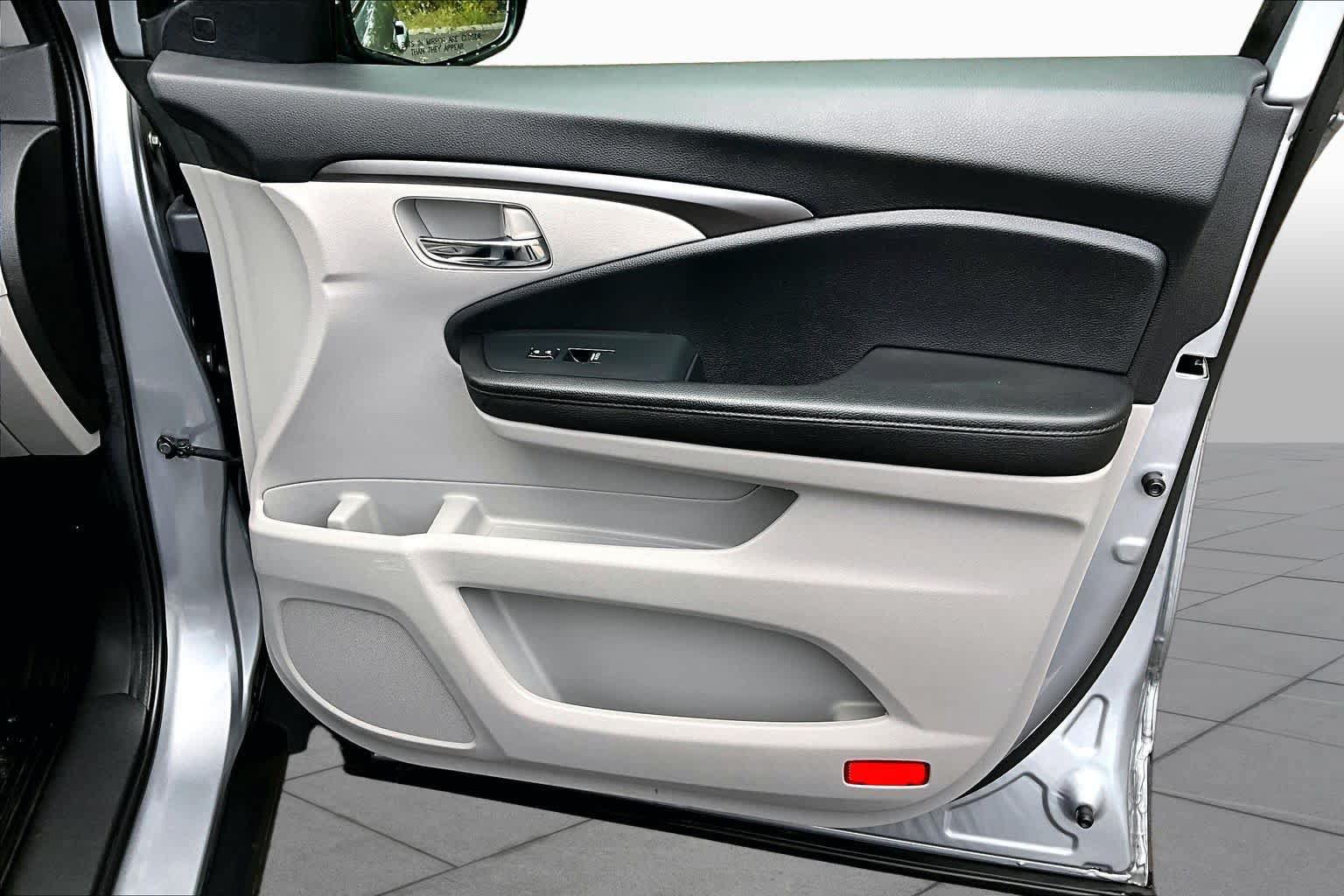 Used 2022 Honda Pilot Special Edition image 22