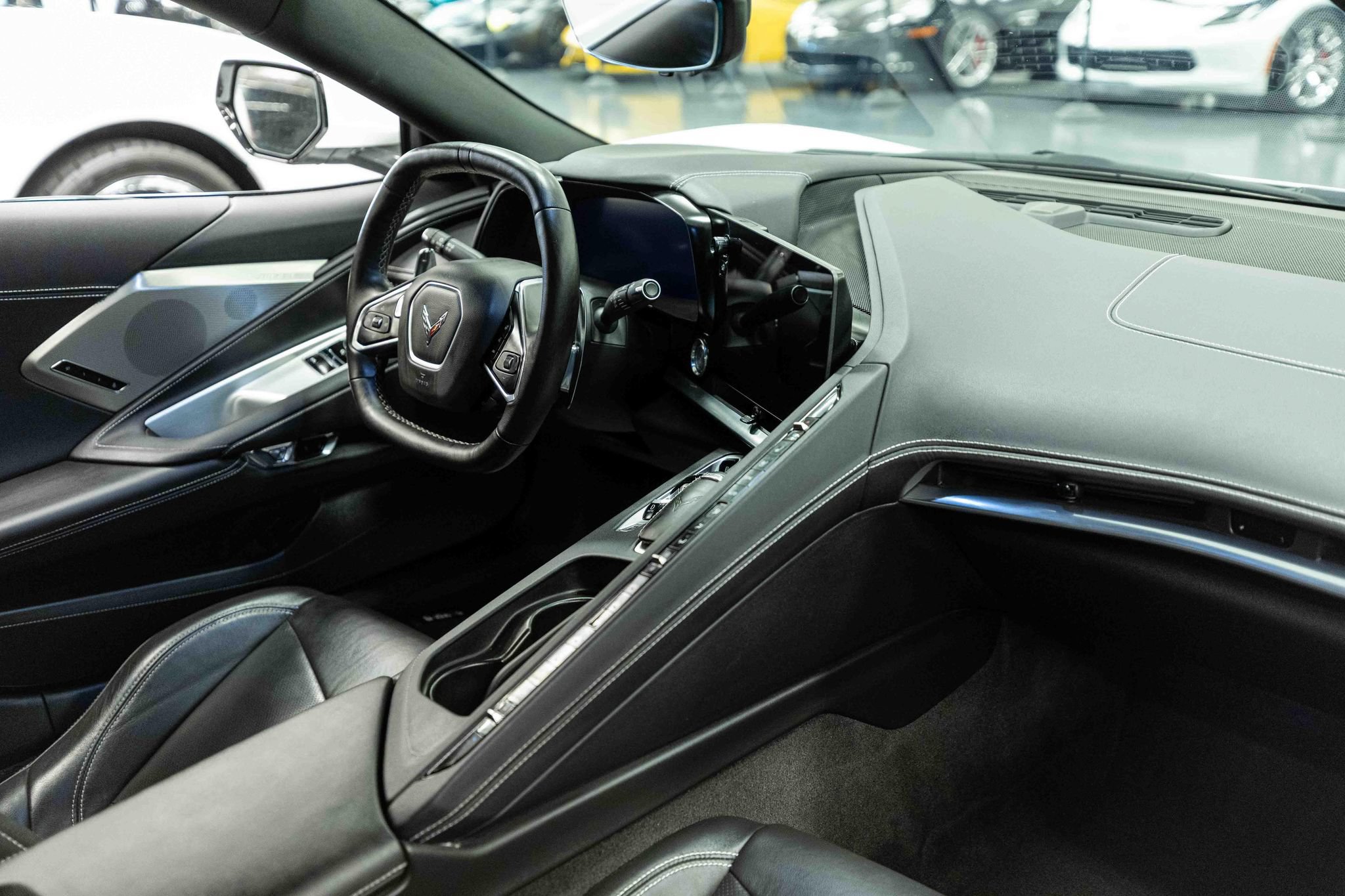Used 2020 Chevrolet Corvette Stingray Preferred Cpe w/ 2LT Preferred Equipment Group RWD image 11