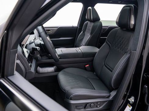 New 2026 INFINITI QX80 Autograph w/ Premium Cargo Package image 15