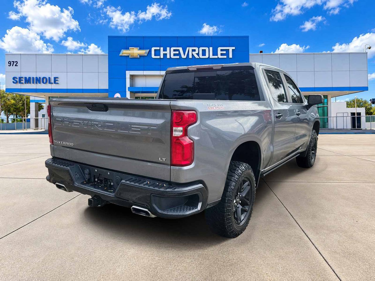 Certified 2022 Chevrolet Silverado 1500 LT Trail Boss w/ LT Trail Boss Premium Package AWD/4WD image 3