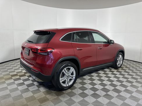 Used 2021 Mercedes-Benz GLA 250 4MATIC image 7