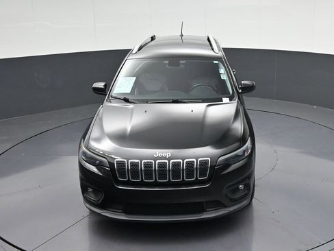 Used 2019 Jeep Cherokee Latitude Plus FWD image 26