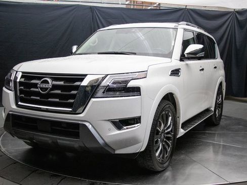 Used 2024 Nissan Armada Platinum w/ Captain's Chairs Package image 6