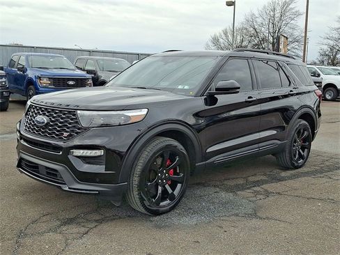 Certified 2023 Ford Explorer ST w/ Equipment Group 401A image 3