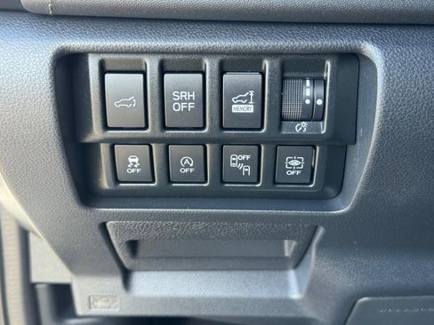 Used 2022 Subaru Forester Touring image 23