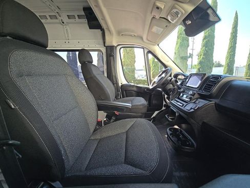 Used 2023 RAM ProMaster 3500 FWD image 3