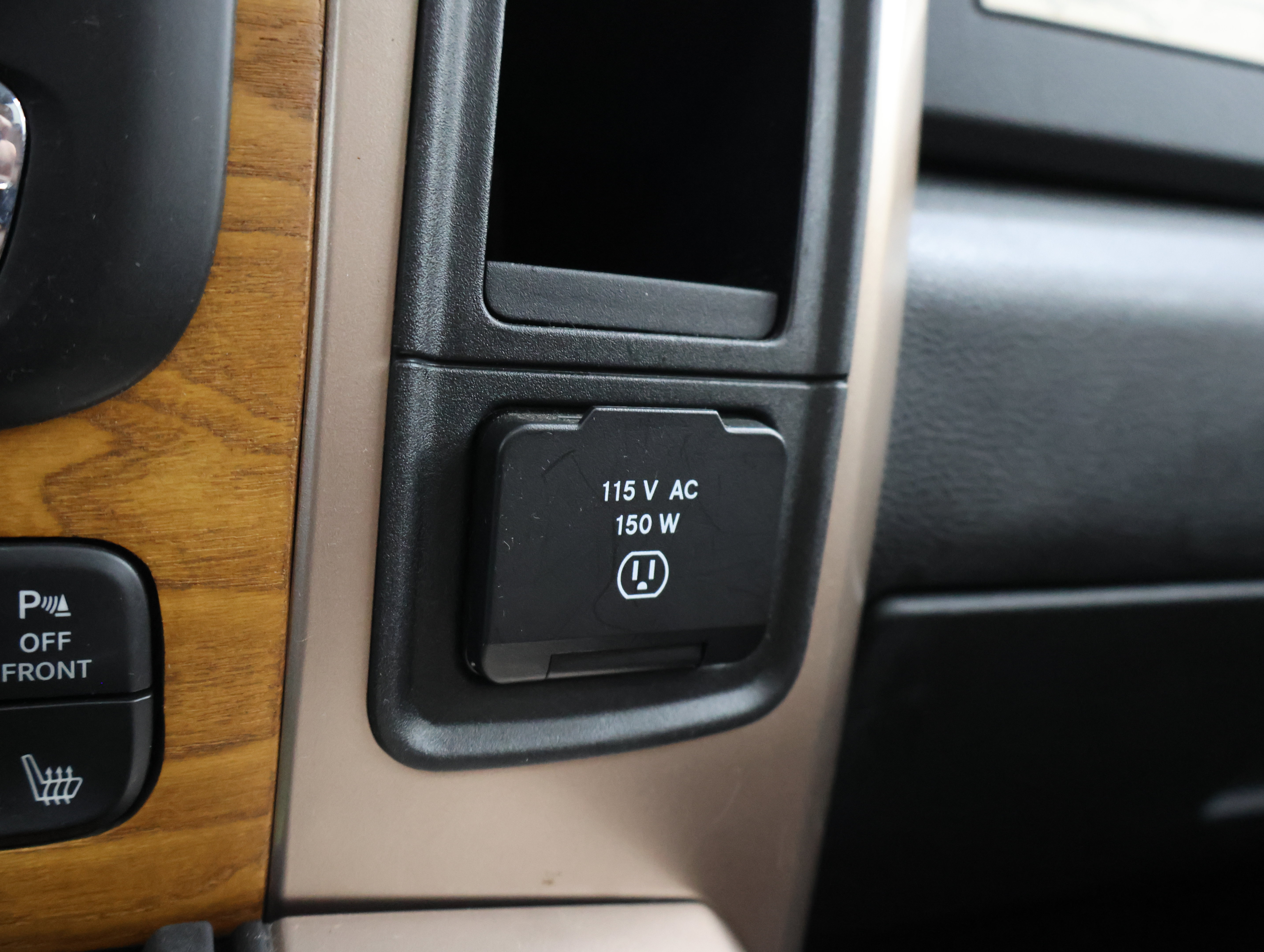 Used 2017 RAM 3500 Laramie Longhorn w/ Convenience Group AWD/4WD image 50