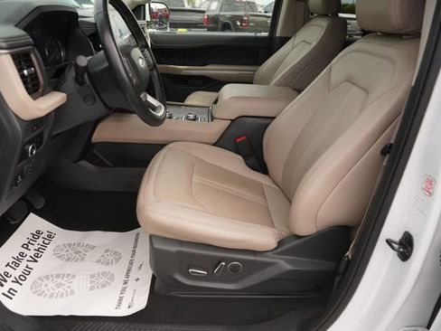 Used 2024 Ford Expedition Max Limited image 9