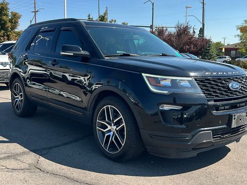 Used 2018 Ford Explorer Sport AWD/4WD image 3