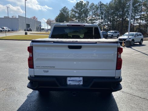 Used 2024 Chevrolet Silverado 1500 W/T w/ WT Value Package image 9