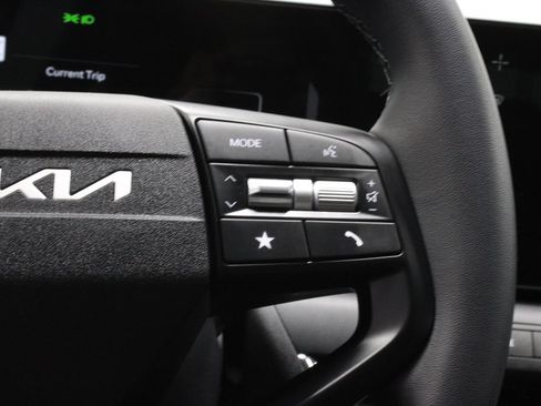 Used 2025 Kia K4 EX FWD image 28