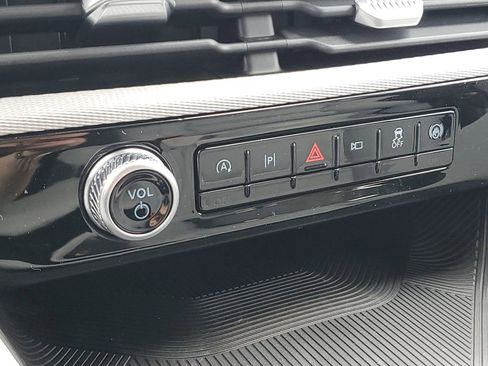 New 2026 Ford Explorer Active image 18