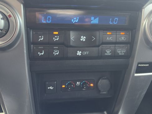 Used 2022 Toyota 4Runner Limited RWD image 25