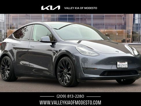 Used 2023 Tesla Model Y Performance image 1