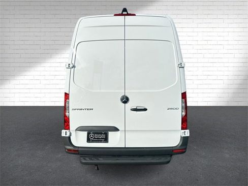 New 2025 Mercedes-Benz Sprinter 2500 image 8