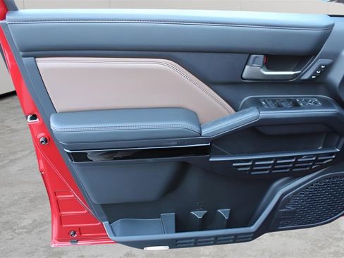 Certified 2025 Toyota 4Runner Limited image 19