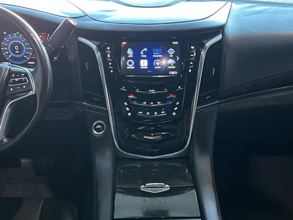 Used 2016 Cadillac Escalade ESV Platinum AWD/4WD image 13