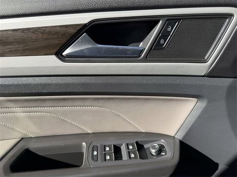 Certified 2022 Volkswagen Atlas SE w/ Panoramic Sunroof Package image 22