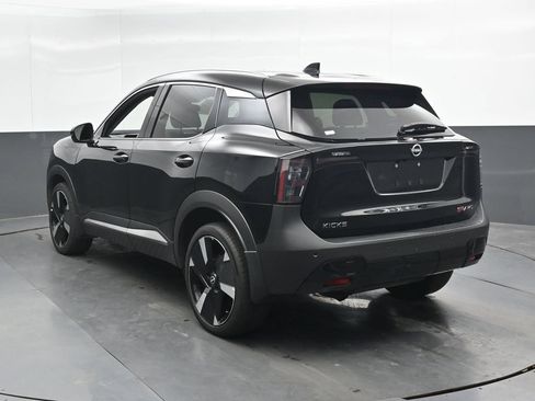 Used 2025 Nissan Kicks SR AWD/4WD image 11