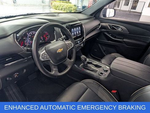 Used 2023 Chevrolet Traverse Premier FWD image 10