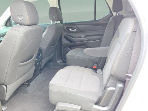 Certified 2021 Chevrolet Traverse LT image 34
