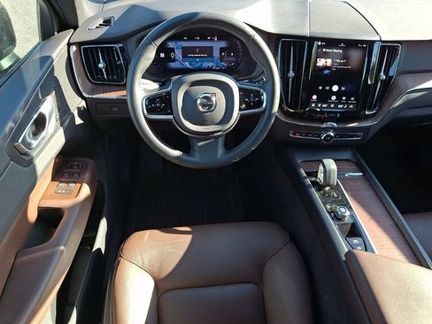 Used 2024 Volvo XC60 B5 Plus w/ Climate Package AWD/4WD image 11