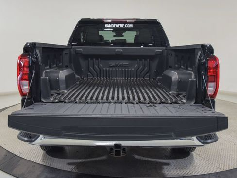 Used 2023 GMC Sierra 1500 SLE AWD/4WD image 10