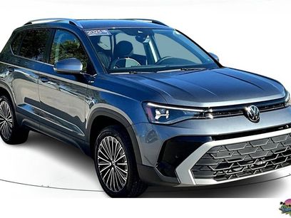 Certified 2025 Volkswagen Taos SE