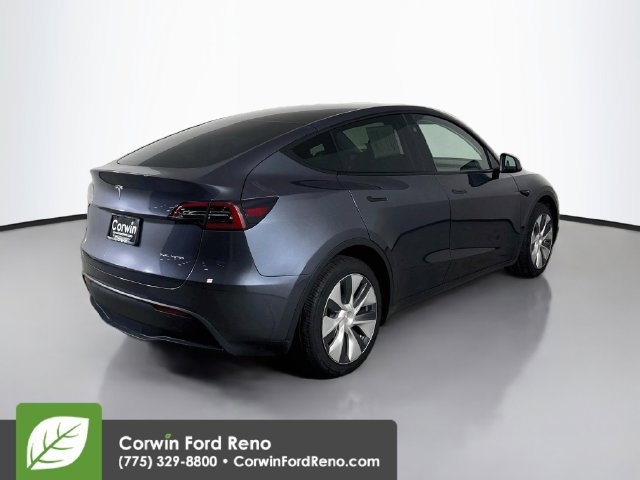 Used 2023 Tesla Model Y AWD image 8