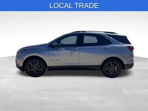 Used 2023 Chevrolet Equinox RS image 3