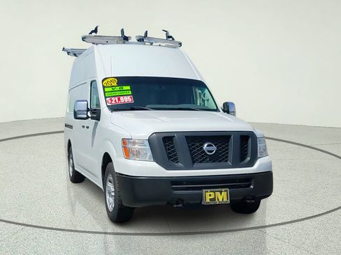 Used 2018 Nissan NV 2500 SV RWD image 3