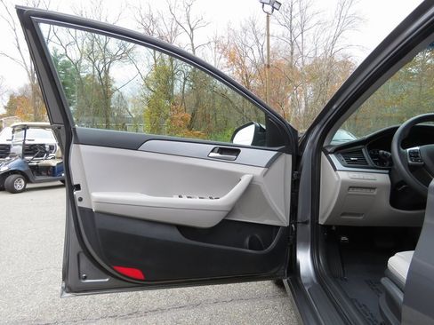 Used 2019 Hyundai Sonata SE image 10