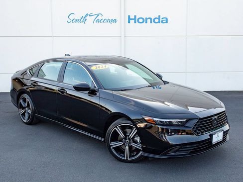 Used 2024 Honda Accord Sport image 2