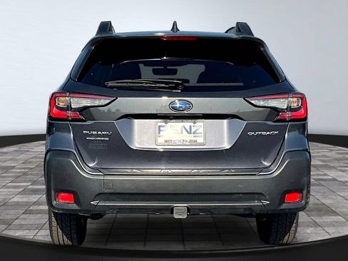 Used 2024 Subaru Outback Premium AWD/4WD image 5