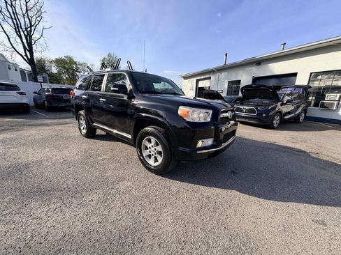 Used 2010 Toyota 4Runner Limited AWD/4WD image 19