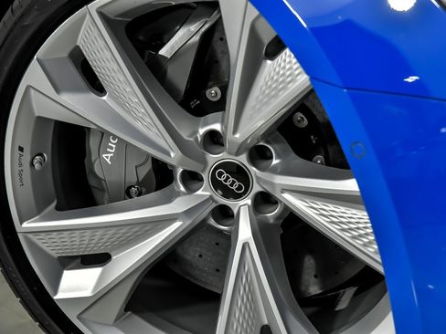 Used 2022 Audi RS 6 image 3