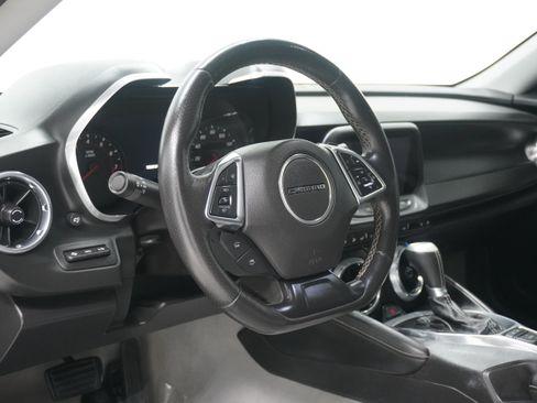 Used 2016 Chevrolet Camaro LT RWD image 10