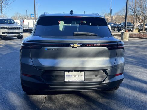 New 2026 Chevrolet Equinox EV LT image 8