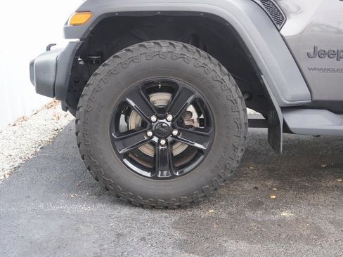 Used 2021 Jeep Wrangler Unlimited Sport image 6