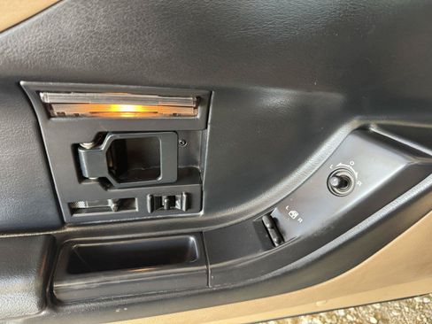 Used 1994 Chevrolet Corvette Coupe RWD image 17