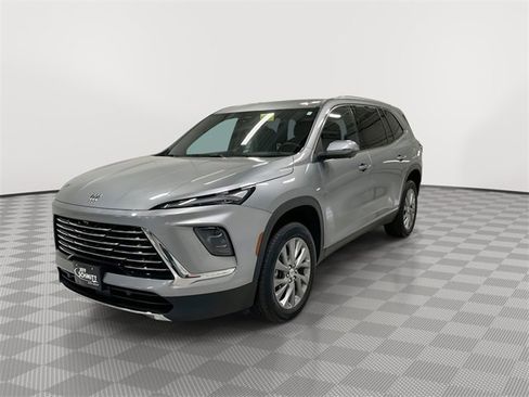 Certified 2025 Buick Enclave Preferred image 5