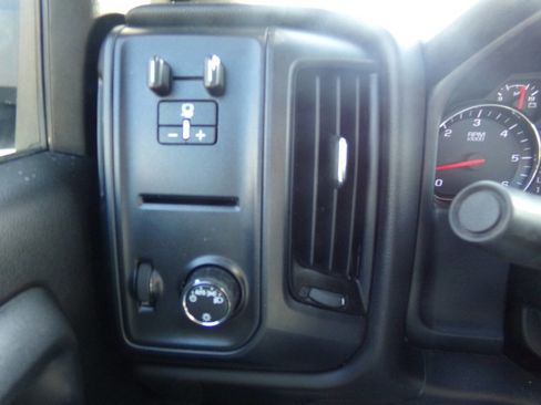 Used 2018 Chevrolet Silverado 2500 W/T w/ WT Convenience Package image 34