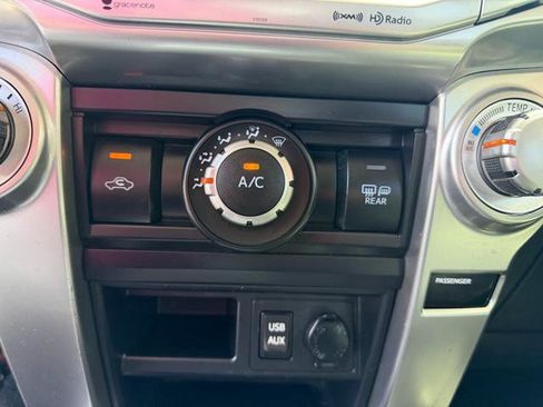 Used 2018 Toyota 4Runner SR5 Premium AWD/4WD image 21